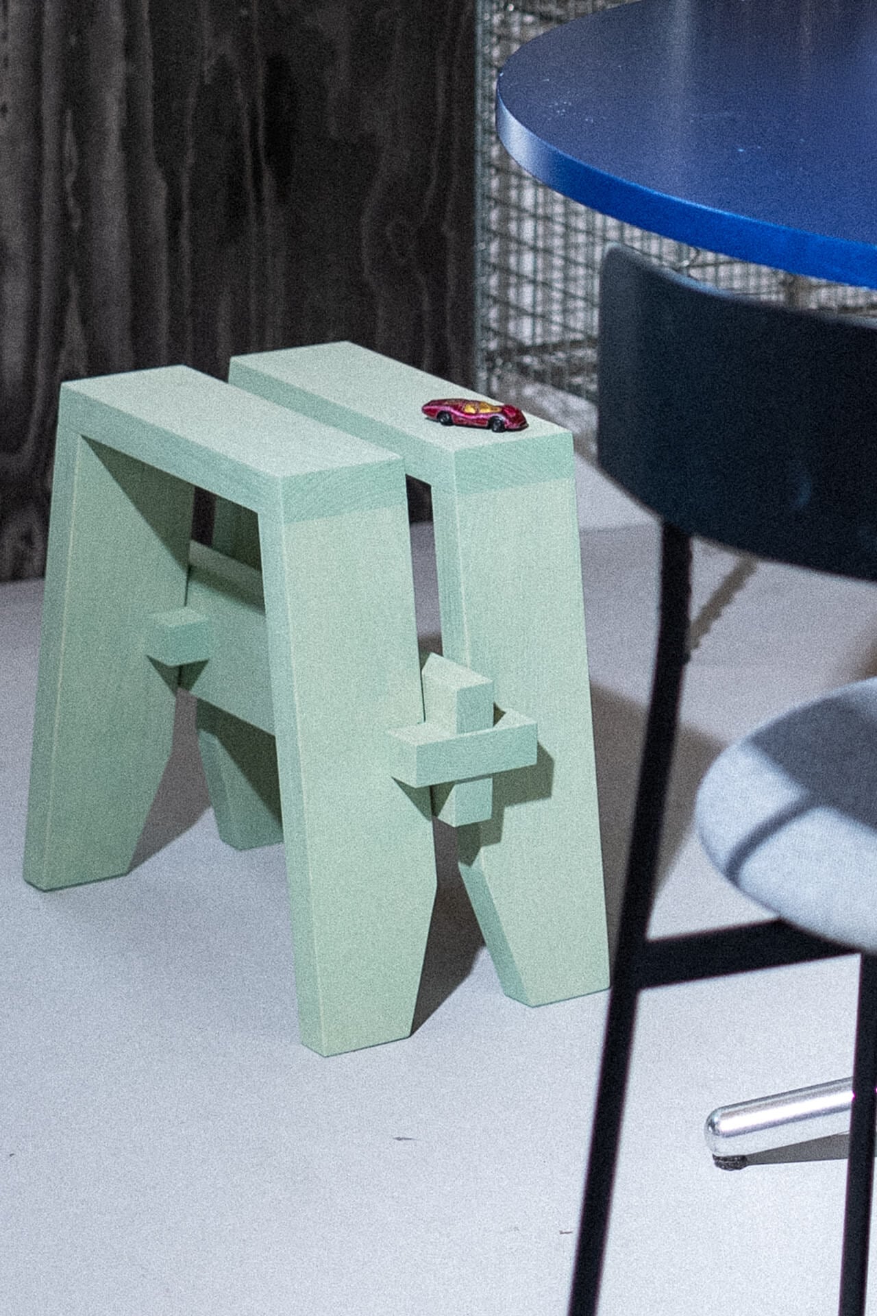 LOKI STOOL