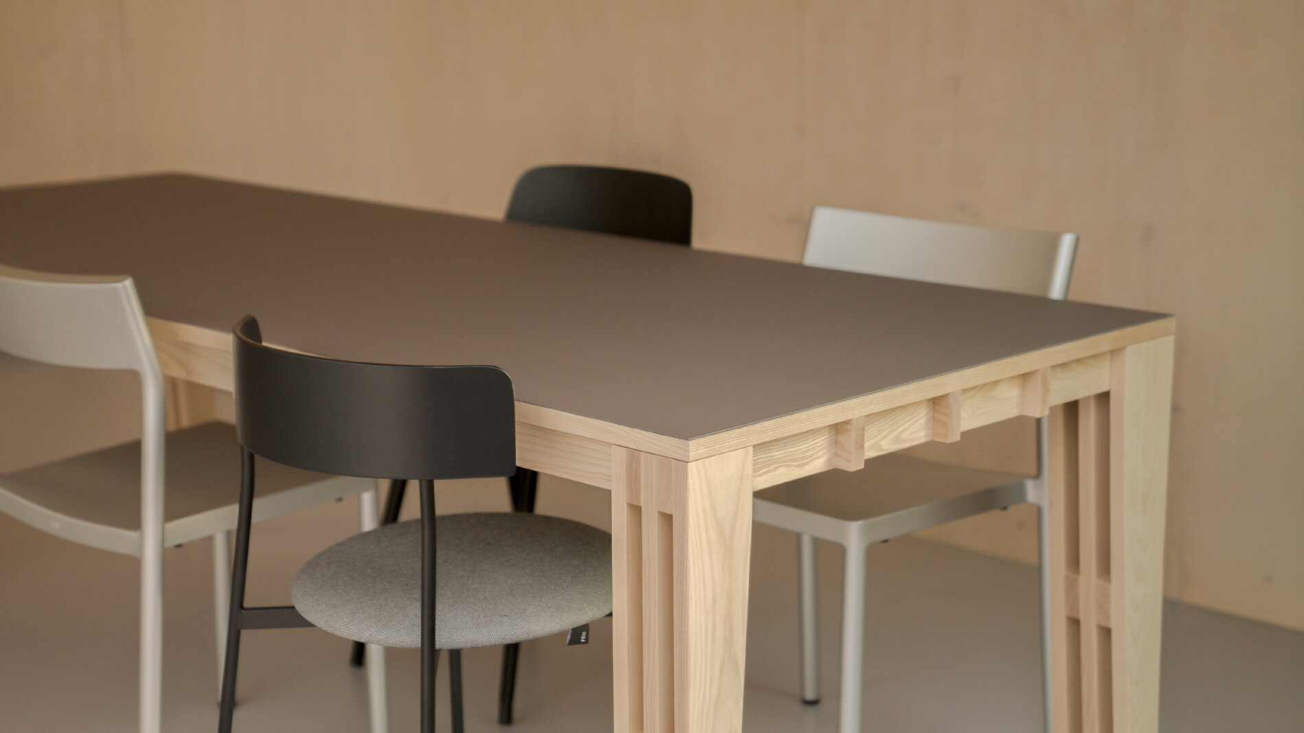 GROVE DINING TABLE - Image 3