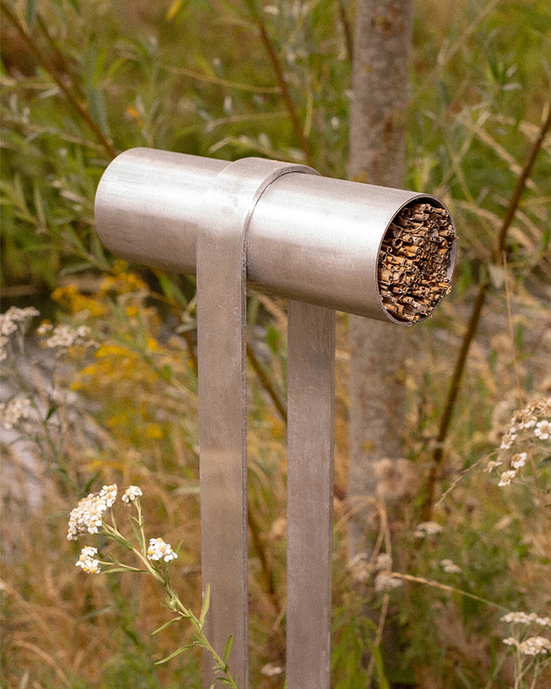 BEE TOTEM ALUMINUM